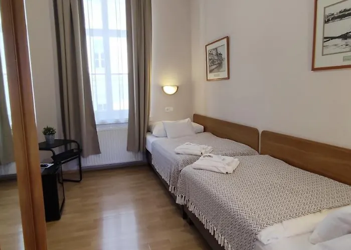 Csaszar Hotel Budapesta