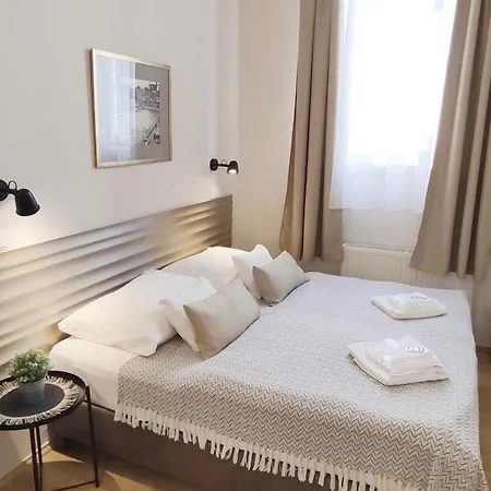 Hotell Csaszar
